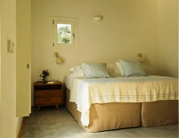 Kamaroti Suites 4* Sifnos Island